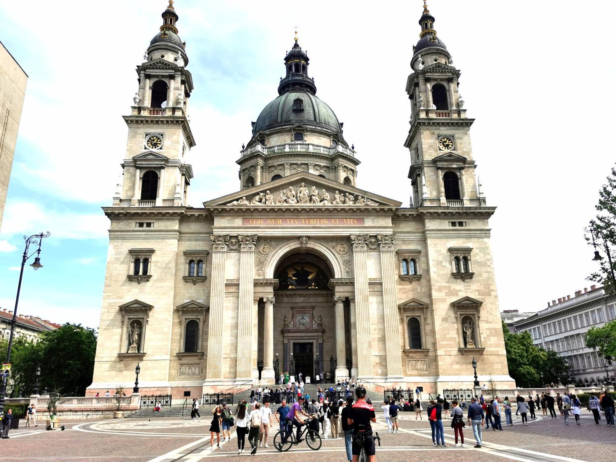 Downtown Studio Next To The Basilica — Photos 3